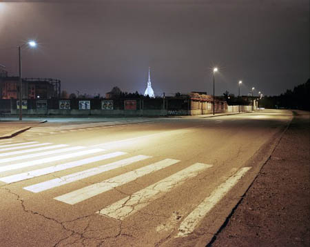 © Fulvio Bortolozzo 2004  –  12 aprile 2004 /4, Lungo Dora Siena